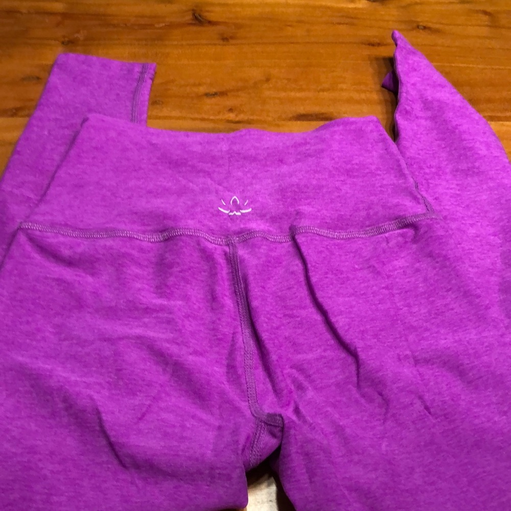 Beyond yoga purple leggings.